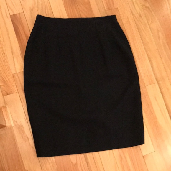 Liz Claiborne black pencil skirt - Picture 1 of 2